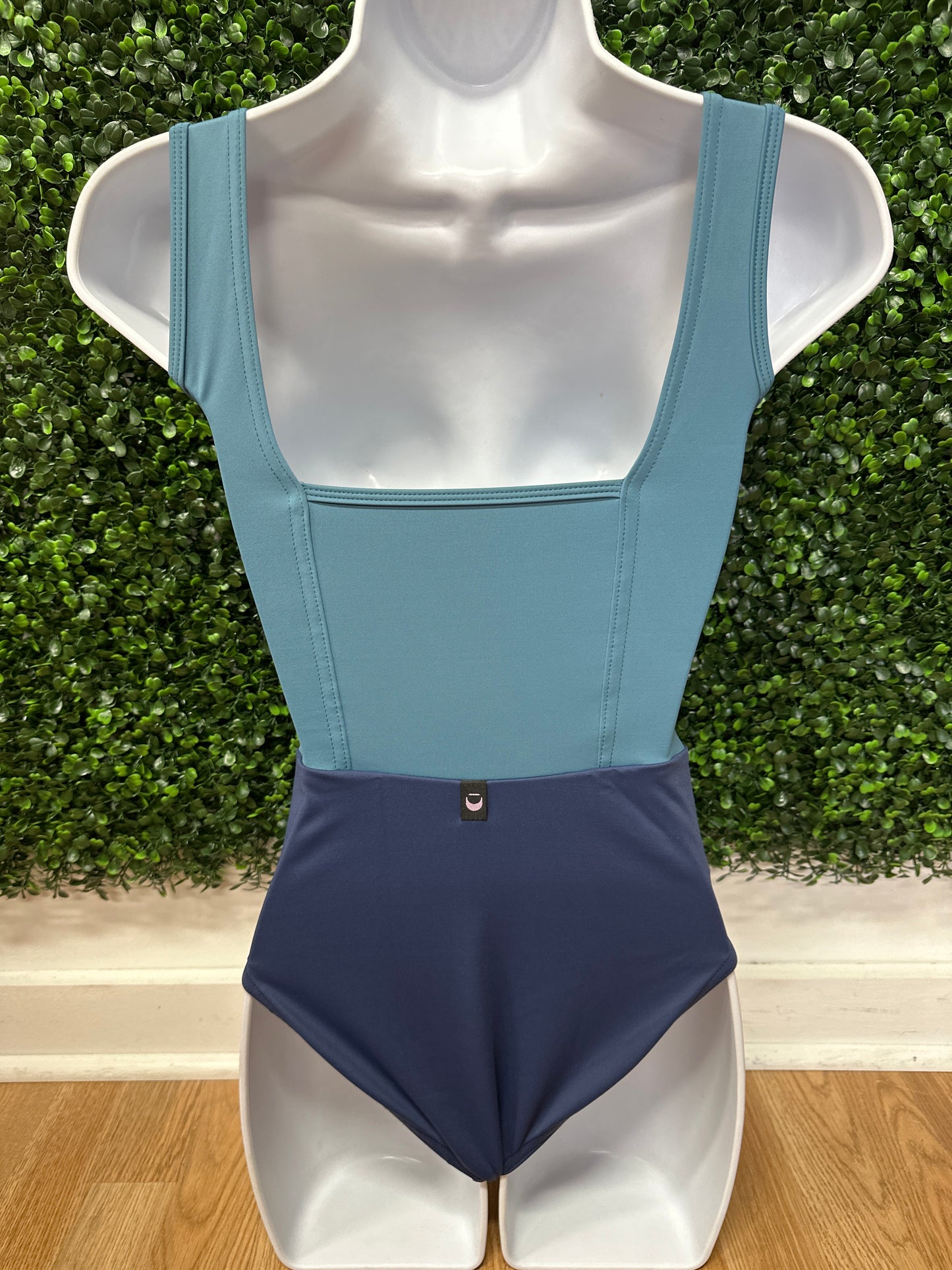 Masumi Leotard