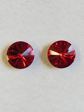 Load image into Gallery viewer, Hypoallergenic Ultra Sparkle Single Stone Earrings
