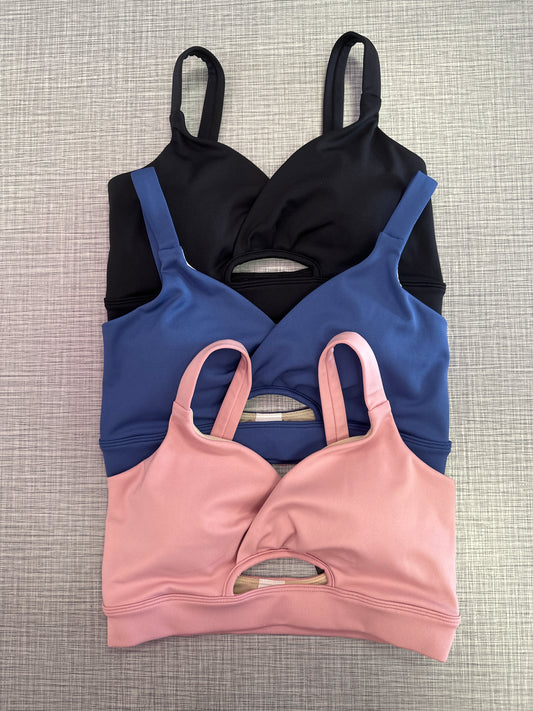 Vivian Twist Front Crop Top #Z30025