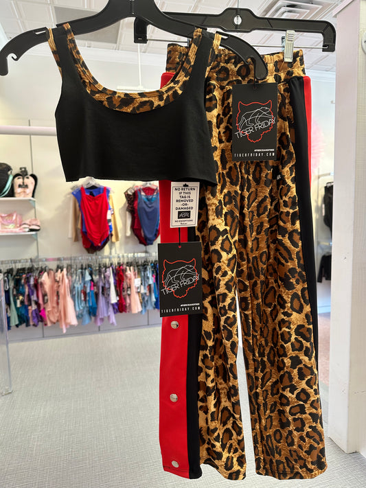 TF Missy Crop / Oh Snap Tearaway Pant Separates