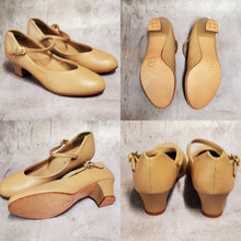 Load image into Gallery viewer, Capezio 1.5” Heel Character Shoes Caramel #550
