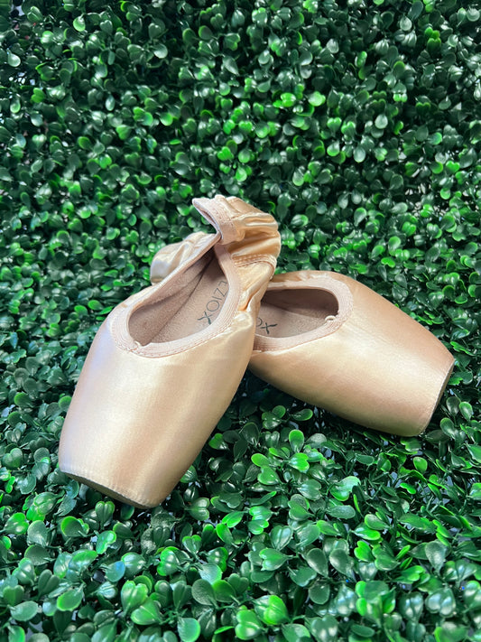 Donatella #2 Shank Pointe Shoe #1138