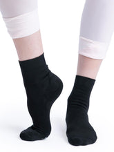 Load image into Gallery viewer, Capezio LifeKnit Socks #H066
